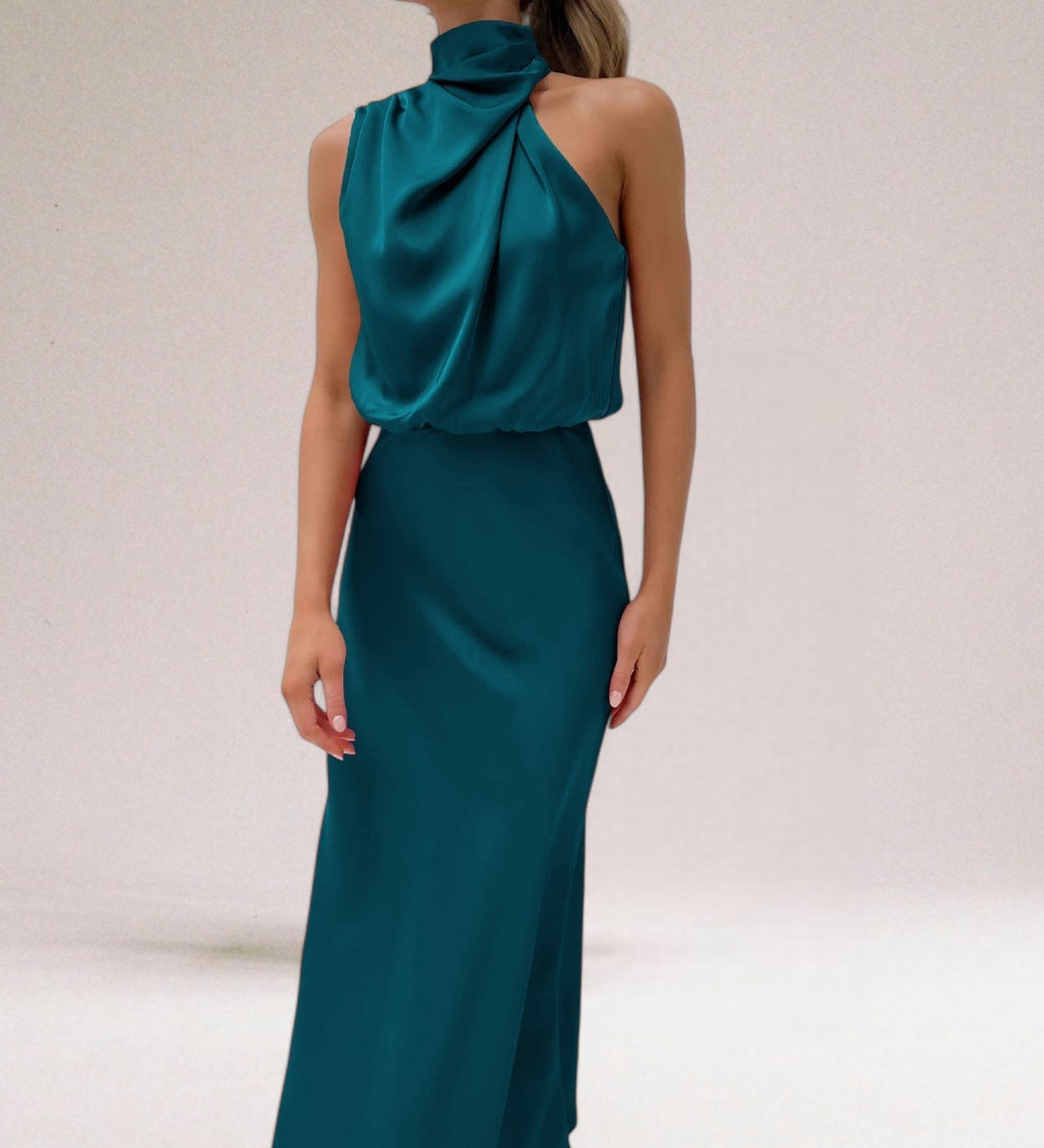 Lili Debrecen - Szatén estélyi ruha