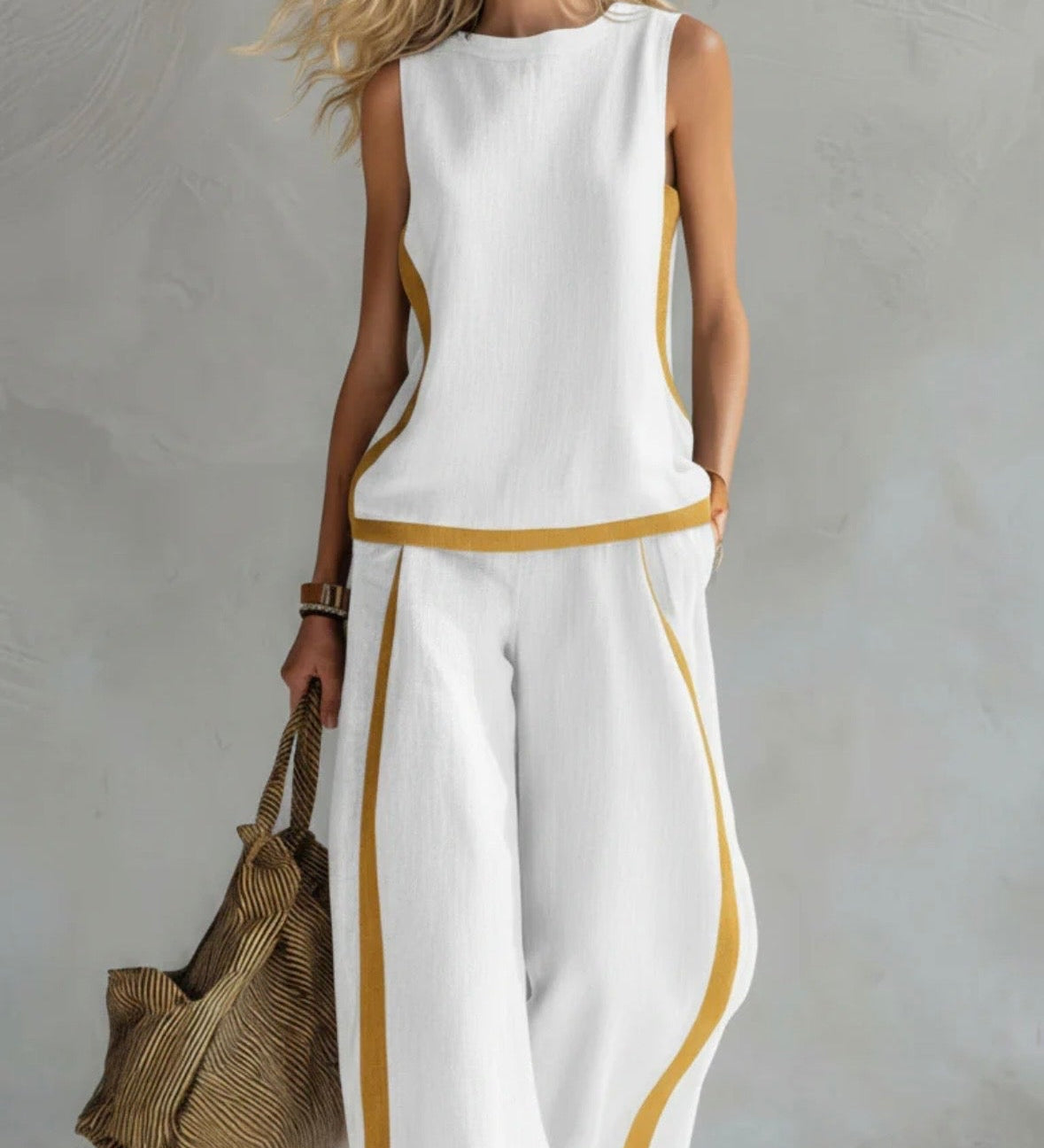 Lili Debrecen - Elegáns, pamutból és lenből készült hálóruha